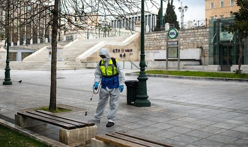 Shtim i rasteve: Bllokimi do zgjatet, ja si do i festojne greket Krishtlindjet